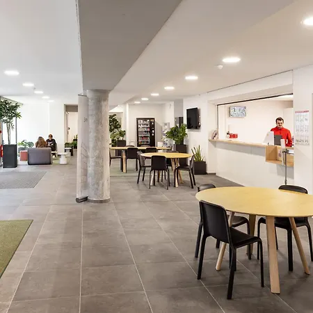 Art'campus Plaine Images Hotel apartamentowy