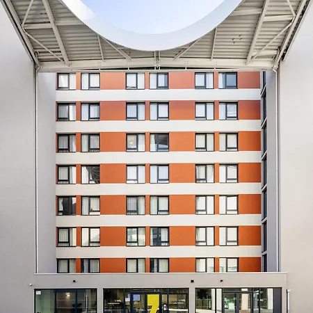 Art'campus Plaine Images Hotel apartamentowy 3*